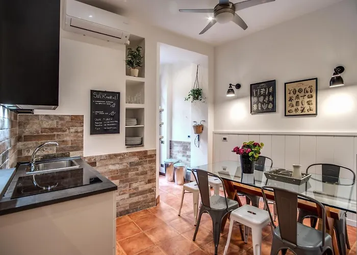 Spanish Steps Miracle 펜션 *