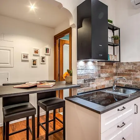 Spanish Steps Miracle * ローマ