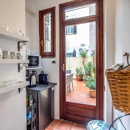 別荘 Spanish Steps Miracle ローマ